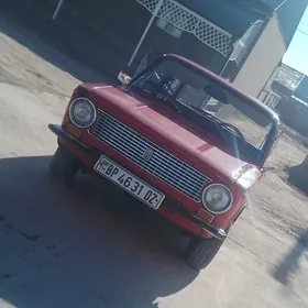 Lada 2104 1986
