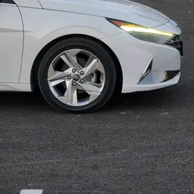 Hyundai Elantra 2021