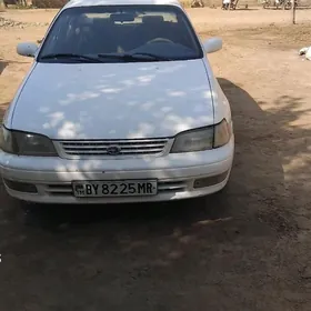 Toyota Corona 1995