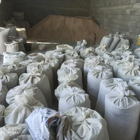 Goýun GEÇI ÖKÜZ TOWUK JÜÝJE IM