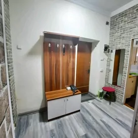 ARENDA GAGARINA 2 KOM