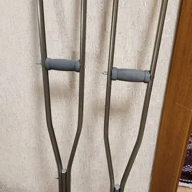 pişek (костыли)