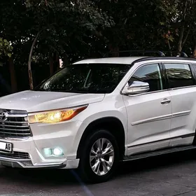 Toyota Highlander 2015