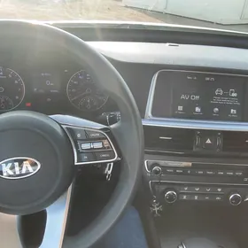 Kia Optima 2019