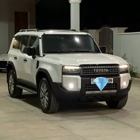 Toyota Land Cruiser Prado 2025