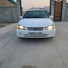 Toyota Camry 1998