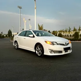 Toyota Camry 2013