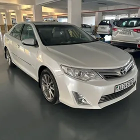 Toyota Camry 2012