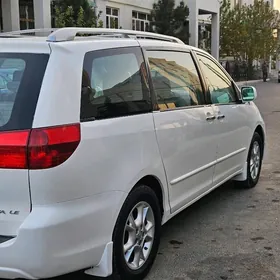 Toyota Sienna 2004
