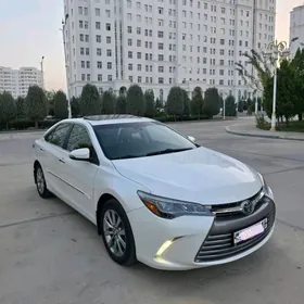 Toyota Camry 2017
