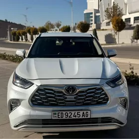 Toyota Highlander 2022