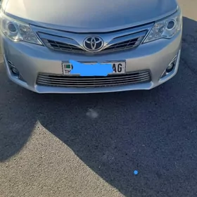 Toyota Camry 2013