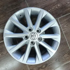 Palta Camry GLX Diska R16