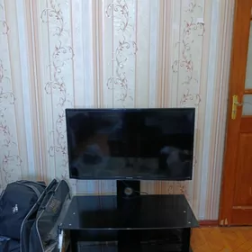 телевизор и подставка для него