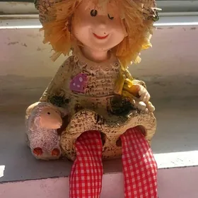 Статуэтки Корзины плетёные