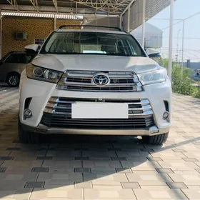 Toyota Highlander 2018