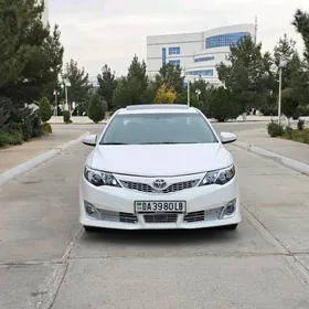 Toyota Camry 2013