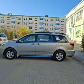 Toyota Sienna 2005