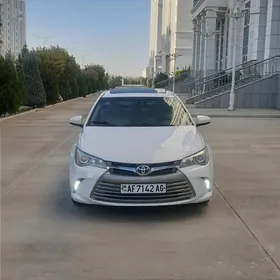 Toyota Camry 2016