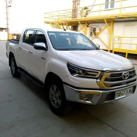 Toyota Hilux 2022