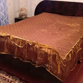 Спальная кровать