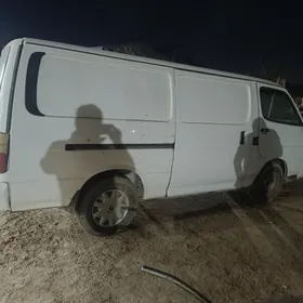 Toyota Hiace 2003