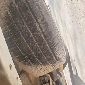 235/60 R18 teker Шины колеса