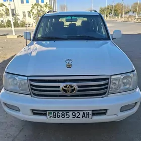 Toyota Land Cruiser 2000