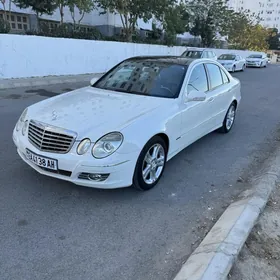 Mercedes-Benz E320 2008
