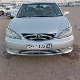 Toyota Camry 2004