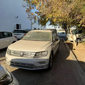 Volkswagen Tiguan 2021