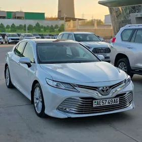 Toyota Camry 2020