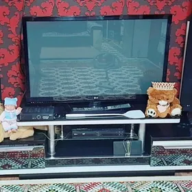 ТЕЛЕВИЗОР LG И ПАСТАВКА