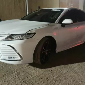 Toyota Camry 2020