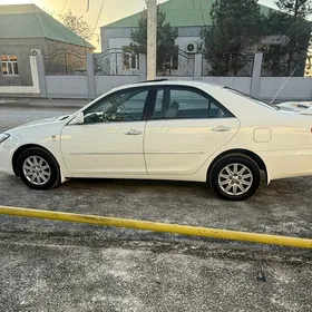 Toyota Camry 2004