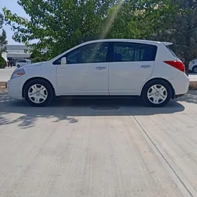 Nissan Versa 2008