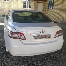 Toyota Camry 2011