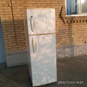 LG Wozdusny Holodilnik.