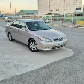 Toyota Camry 2004