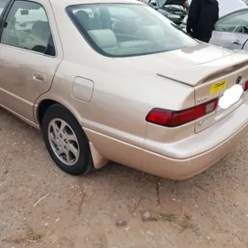 Toyota Camry 1999