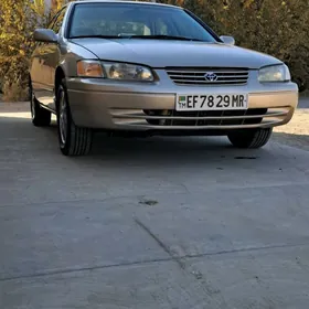 Toyota Camry 1999