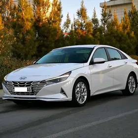 Hyundai Elantra 2021