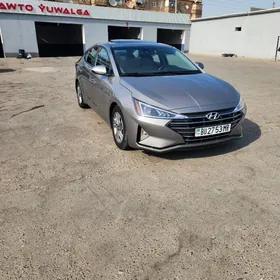 Hyundai Elantra 2020