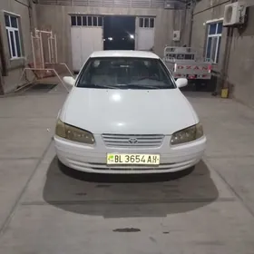 Toyota Camry 1999
