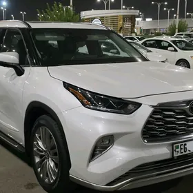Toyota Highlander 2022