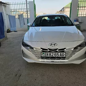 Hyundai Elantra 2021