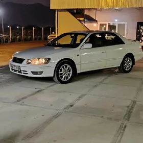 Toyota Camry 2001