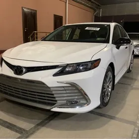 Toyota Camry 2022