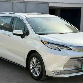 Toyota Sienna 2022