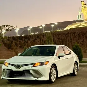Toyota Camry 2020